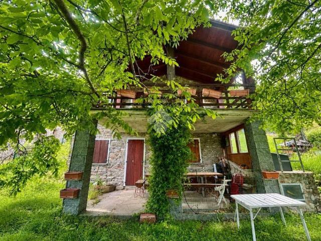 Villa Indipendente in vendita a Livo, Lombardia