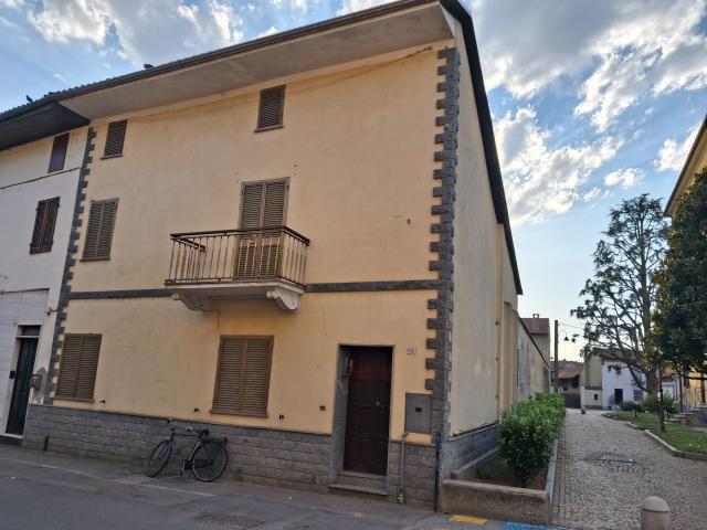 Villa Indipendente in vendita a Piemonte, Vercelli