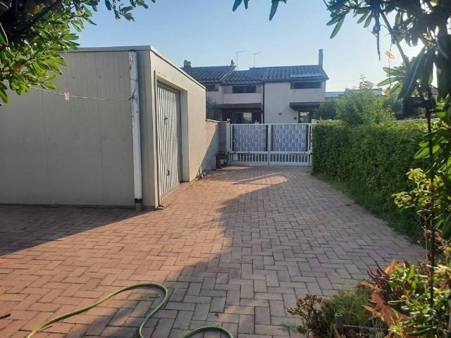 Villa Indipendente in vendita a Livorno, Toscana