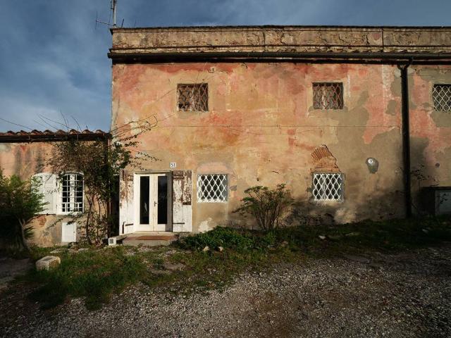 Villa Indipendente in vendita a Montenero basso, Livorno