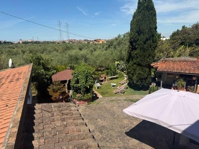 Villa Indipendente in vendita a Livorno, Toscana