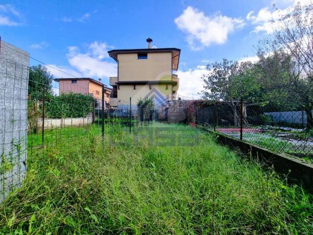 Villa Indipendente in vendita a Livraga, Lombardia