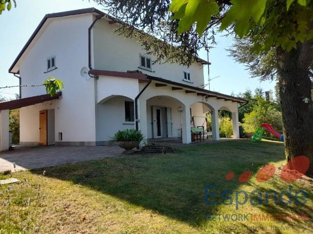 Villa Indipendente in vendita a Unione dell'Alto Reno, Lizzano In Belvedere