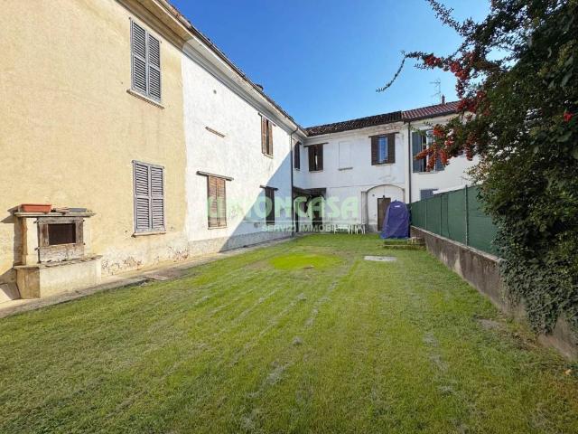 Villa Indipendente in vendita a Locate Varesino, Lombardia