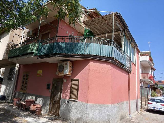 Villa Indipendente in vendita a Calabria, Reggio Calabria