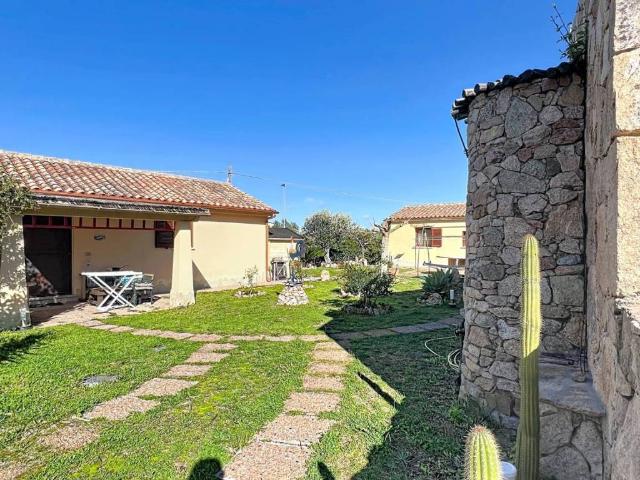 Villa Indipendente in vendita a Porto San Paolo, Sardigna/Sardegna
