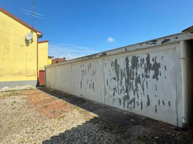 Villa Indipendente in vendita a Lomello, Lombardia