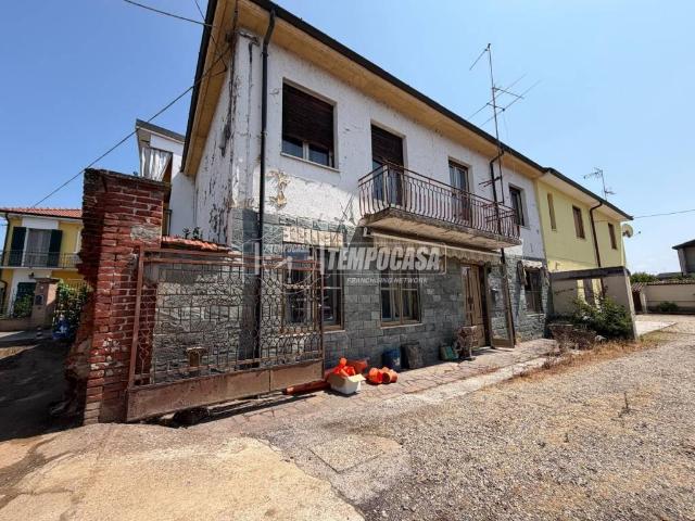 Villa Indipendente in vendita a Lomello, Lombardia