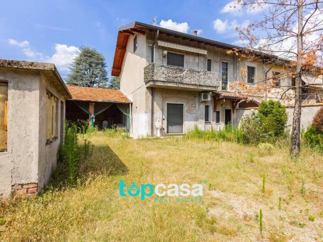 Villa Indipendente in vendita a Lonate Pozzolo, Lombardia