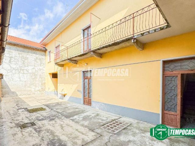 Villa Indipendente in vendita a Sant'Antonino Ticino, Lonate Pozzolo
