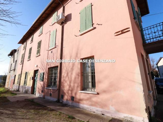 Villa Indipendente in vendita a Lonato, Lombardia