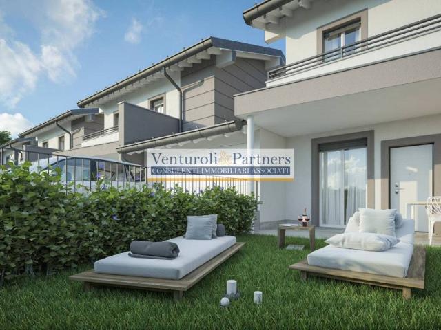 Villa Indipendente in vendita a Lonato, Lombardia