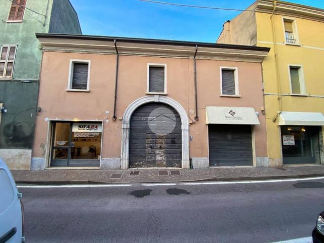 Villa Indipendente in vendita a Lonato, Lombardia