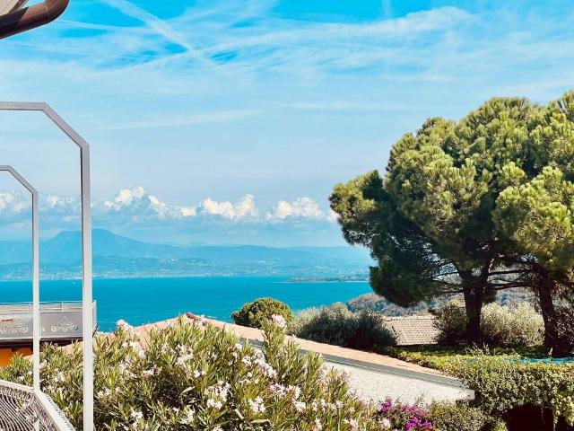 Villa Indipendente in vendita a Lonato, Brescia