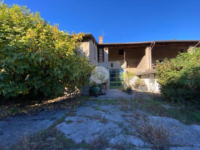 Villa Indipendente in vendita a Lonato, Lombardia