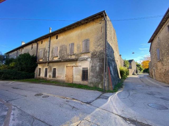 Villa Indipendente in vendita a Lonato, Lombardia