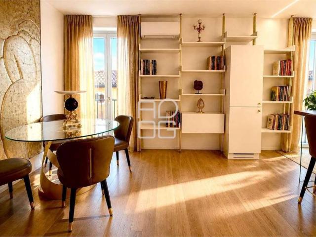 Villa Indipendente in vendita a Lonato, Lombardia