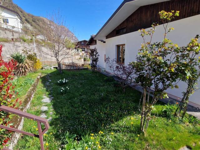 Villa Indipendente in vendita a Longarone, Veneto