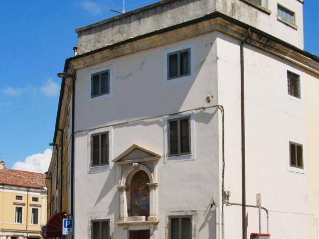 Villa Indipendente in vendita a Lonigo, Veneto