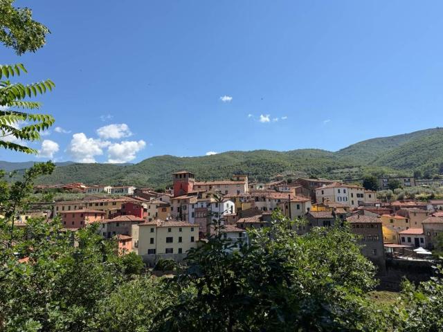 Villa Indipendente in vendita a Loro Ciuffenna, Arezzo