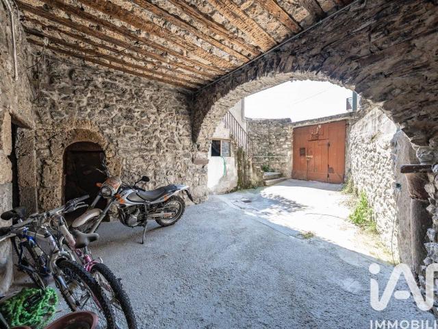 Villa Indipendente in vendita a Comunità montana della valle Camonica, Losine