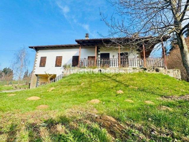 Villa Indipendente in vendita a Lovere, Lombardia