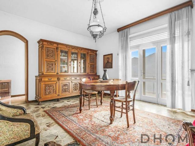 Appartamento in vendita a Lovere, Lombardia