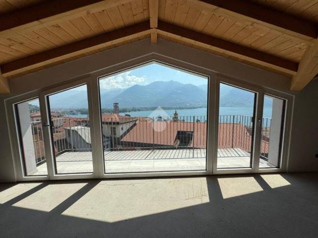 Villa Indipendente in vendita a Carassone, Lovere
