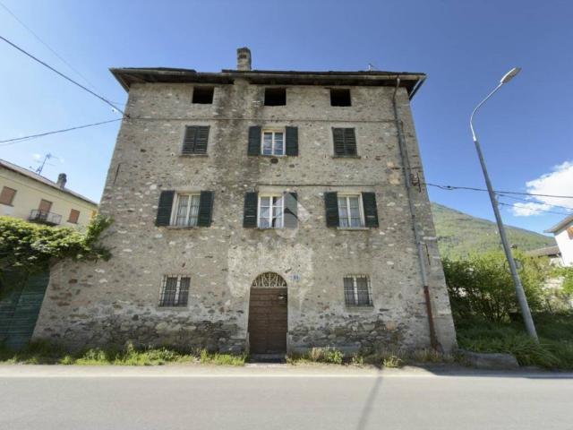 Villa Indipendente in vendita a Lovero, Lombardia