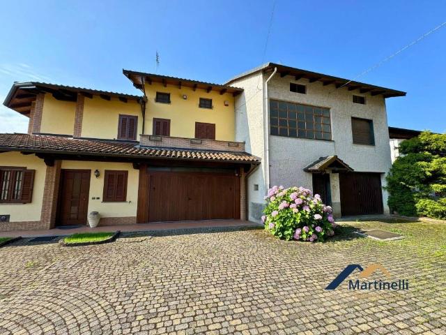 Villa Indipendente in vendita a Piemonte, Vercelli