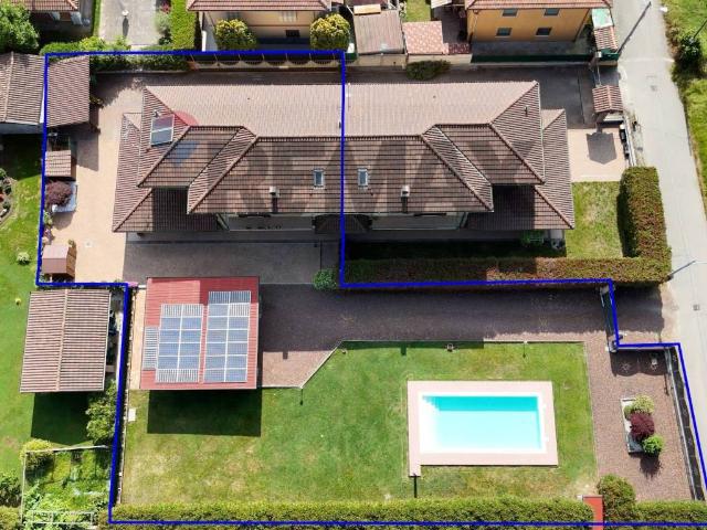 Villa Indipendente in vendita a Piemonte, Vercelli