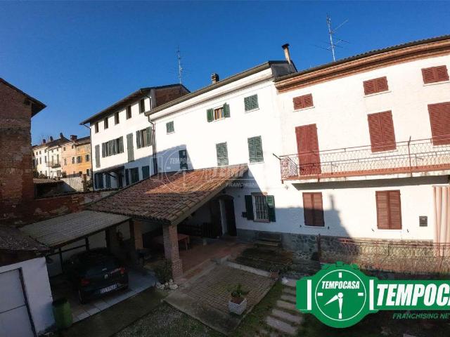 Villa Indipendente in vendita a Lu e Cuccaro Monferrato, Piemonte