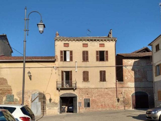 Villa Indipendente in vendita a Lu e Cuccaro Monferrato, Piemonte