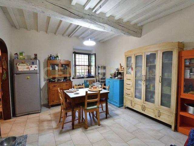 Villa Indipendente in vendita a Sant'Anna, Bagni Di Lucca Ponte