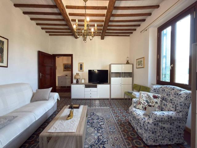 Villa Indipendente in vendita a Bagni Di Lucca Ponte, Toscana