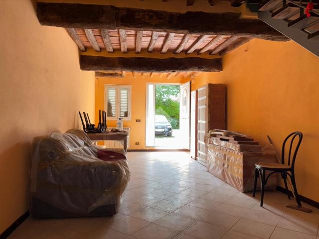 Villa Indipendente in vendita a Sant'Anna, Bagni Di Lucca Ponte