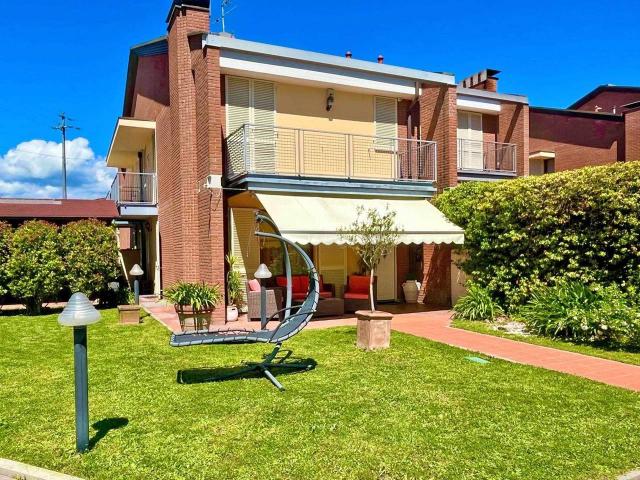 Villa Indipendente in vendita a Farneta, Bagni Di Lucca Ponte