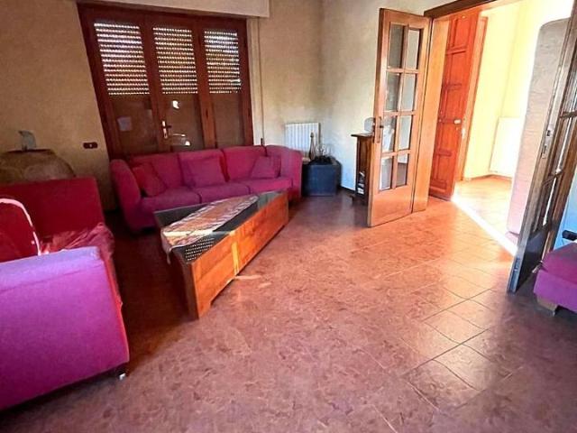 Villa Indipendente in vendita a Santa Maria a Colle, Bagni Di Lucca Ponte