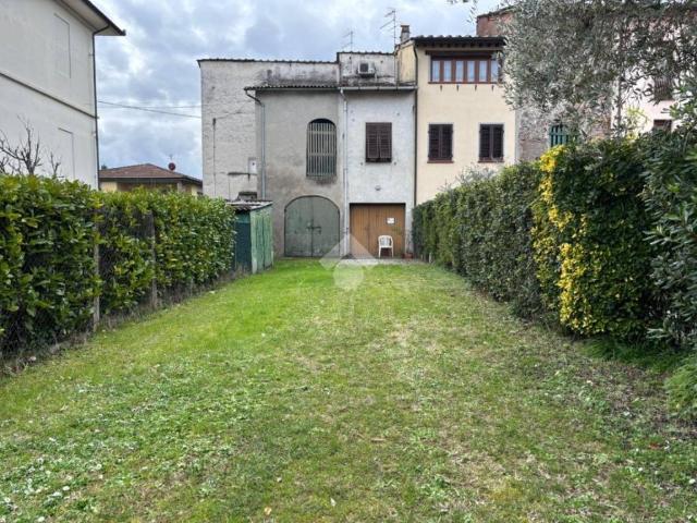 Villa Indipendente in vendita a Sant'Anna, Bagni Di Lucca Ponte