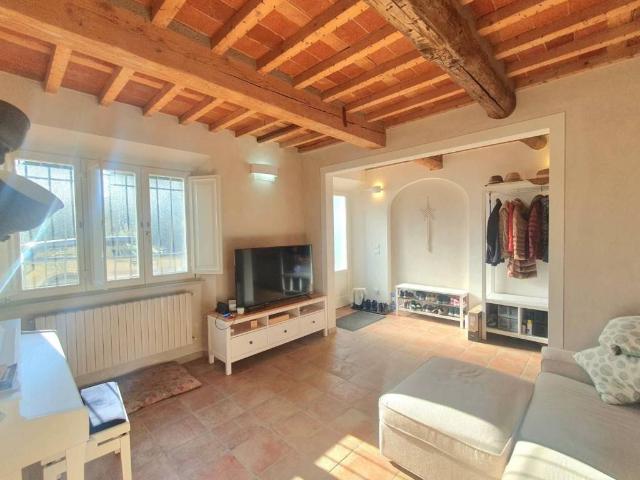 Villa Indipendente in vendita a San Macario in Piano, Bagni Di Lucca Ponte