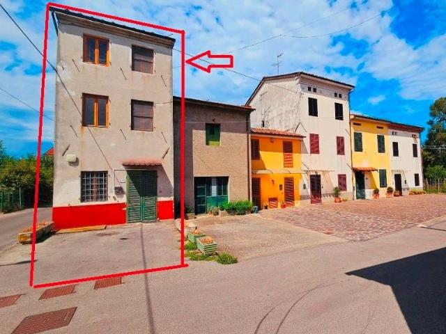 Villa Indipendente in vendita a Bagni Di Lucca Ponte, Toscana