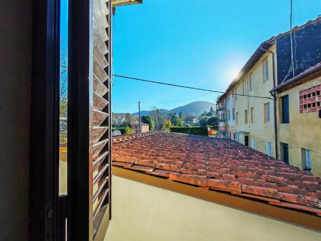Villa Indipendente in vendita a Bagni Di Lucca Ponte, Toscana