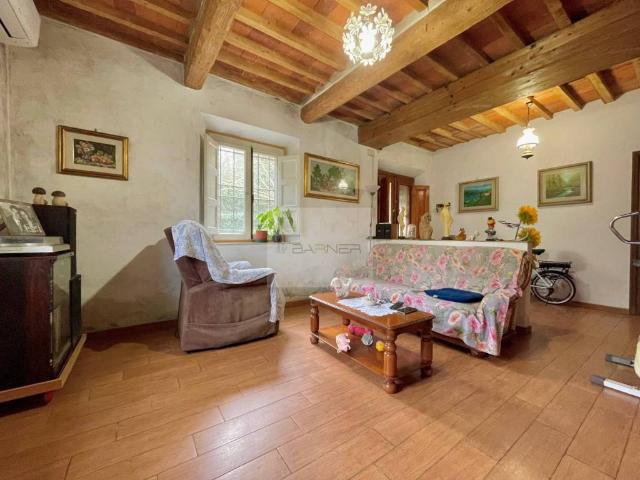 Villa Indipendente in vendita a Vicopelago, Bagni Di Lucca Ponte