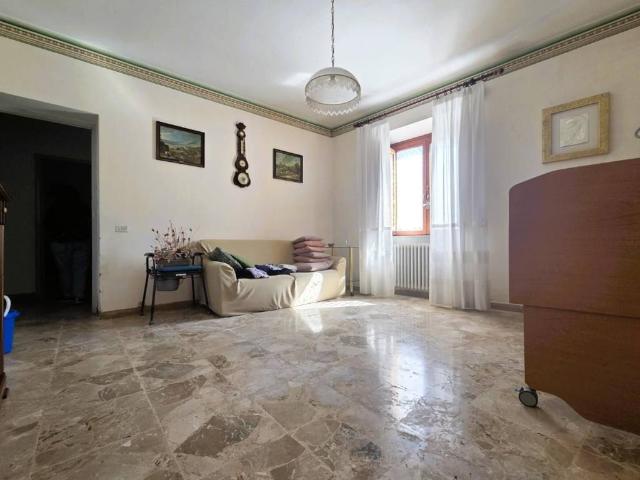 Villa Indipendente in vendita a San Quirico di Moriano, Bagni Di Lucca Ponte
