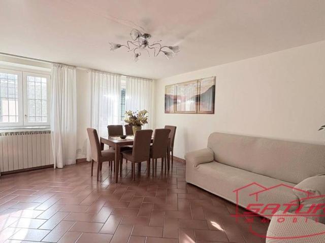 Villa Indipendente in vendita a Ponte San Pietro, Bagni Di Lucca Ponte