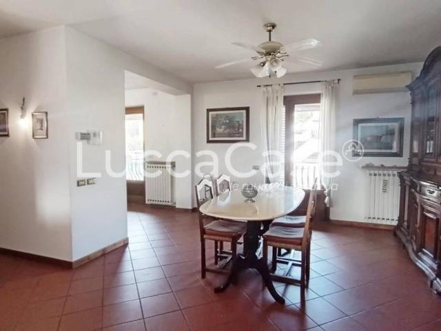 Villa Indipendente in vendita a Santa Maria a Colle, Bagni Di Lucca Ponte