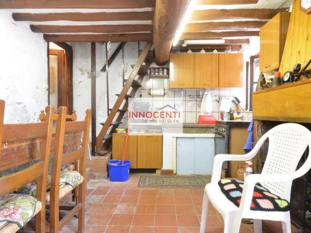 Villa Indipendente in vendita a Sant'Anna, Bagni Di Lucca Ponte