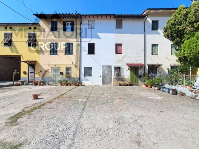 Villa Indipendente in vendita a San Cassiano a Vico, Bagni Di Lucca Ponte