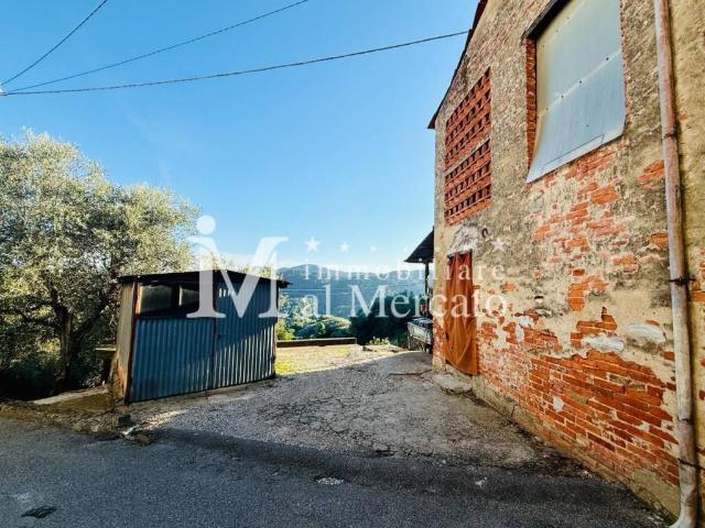 Villa Indipendente in vendita a Bagni Di Lucca Ponte, Toscana