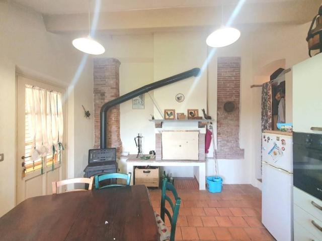 Villa Indipendente in vendita a Pozzuolo, Bagni Di Lucca Ponte